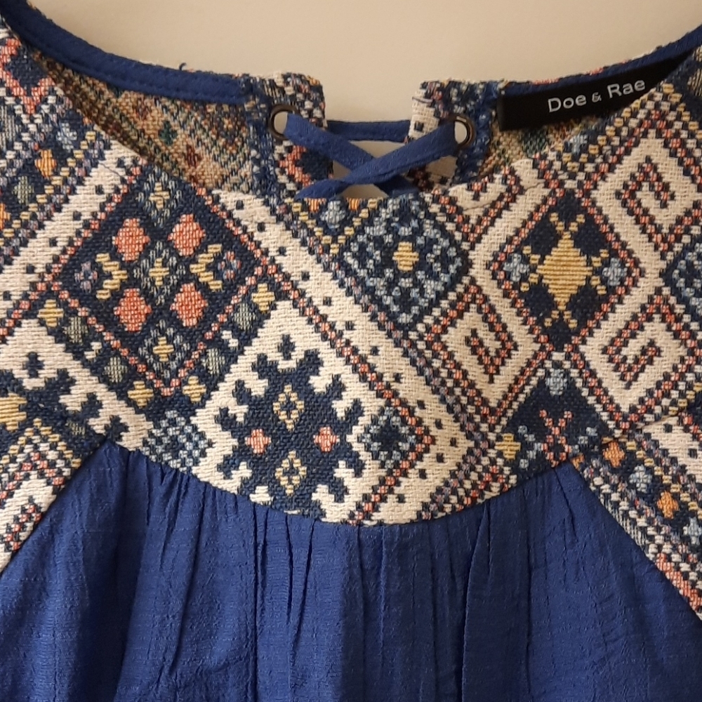 Doe & Rae Embroidered Crinkle Top - Picture 8 of 16